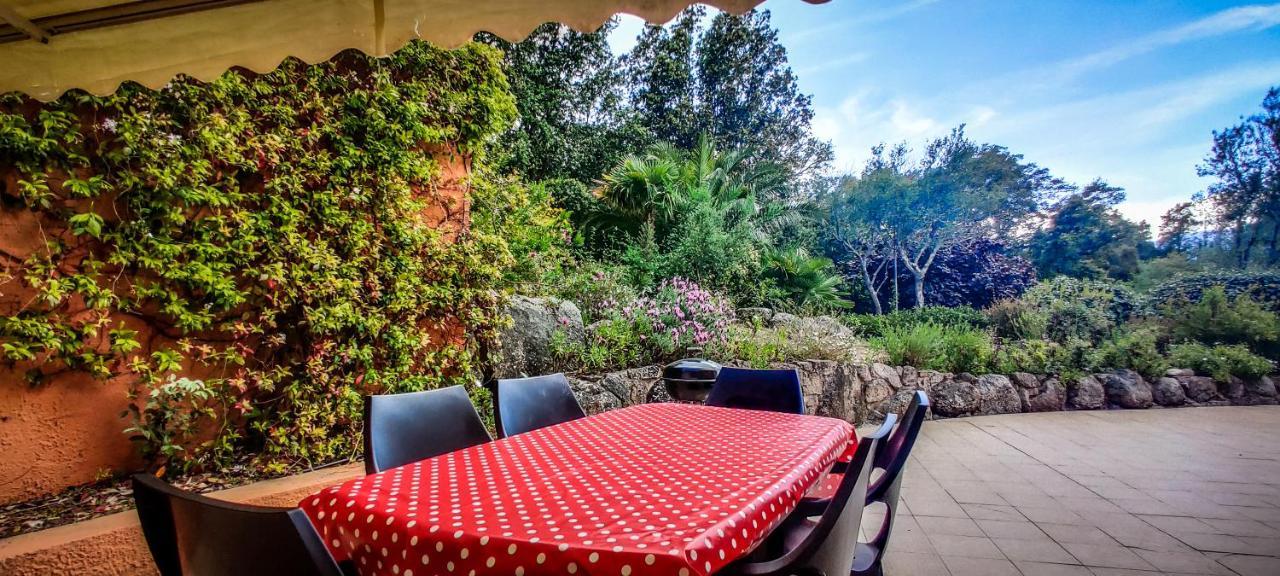 Residence Les Jardins De Sainte-Lucie "Piscine Chauffee" 外观 照片